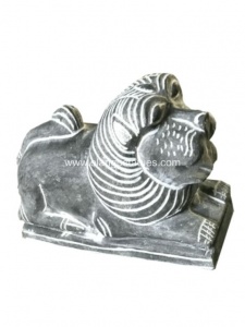 Lion Vaganam Sculpture